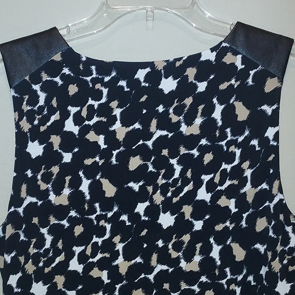Vince Camuto dress - Picture 4 of 7